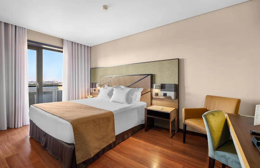 Axis Porto Business & Spa Hotel-1