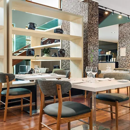 Axis Porto Business & Spa Hotel-3